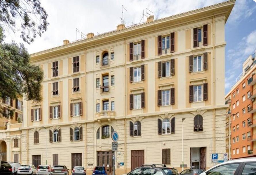 Con Bagno Privato In Piazza Galilei *